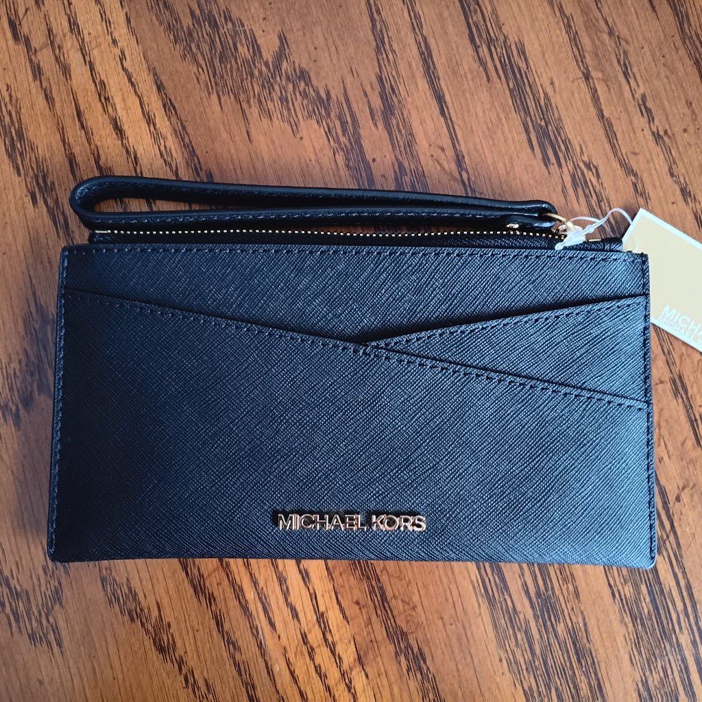 *Price Drop* New Michael Kors Leather Jet Set Crossover Wristlet